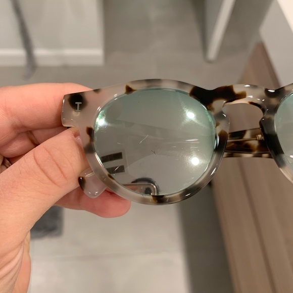 Illesteva Leonard mirrored tortoise Sunglasses - Picture 12 of 16